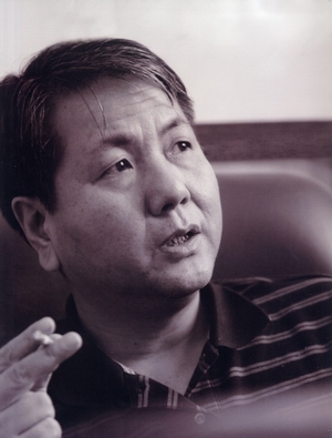 顾亚龙1.jpg